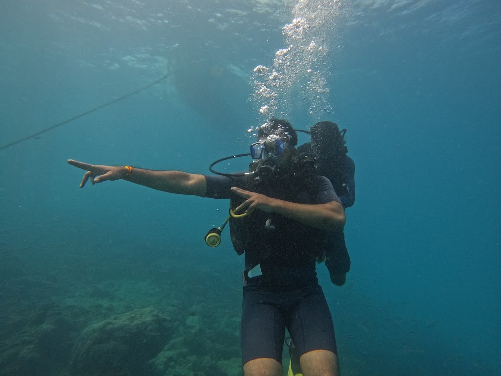Island Scuba”Endless Fun”Lpadi Dive Center