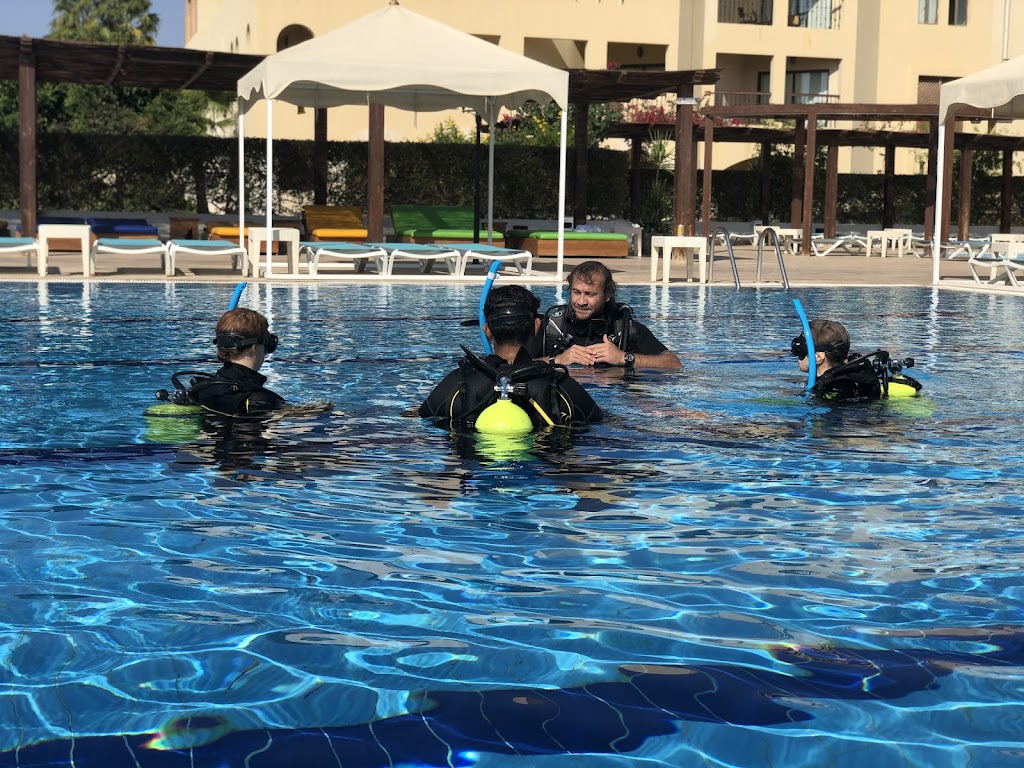 Deep Blue Dive Center