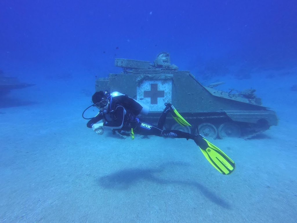 Dive With Hamad Diving Center