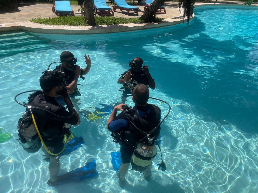 Papamanyota Diving Kenya