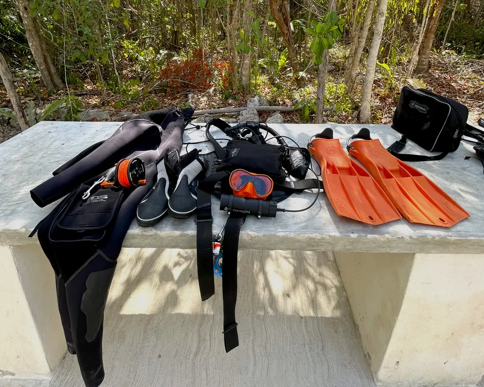 Maco Dive Center