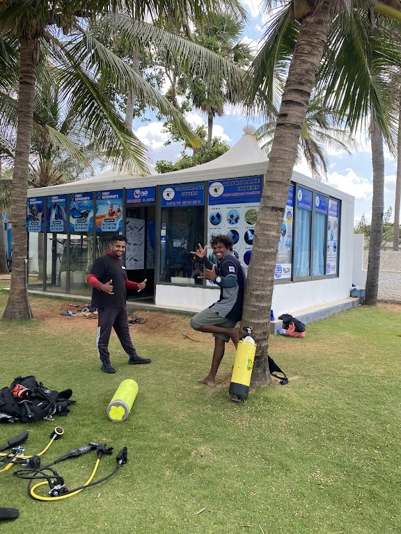 Taprobane Divers Padi Dive Resort Trincomalee