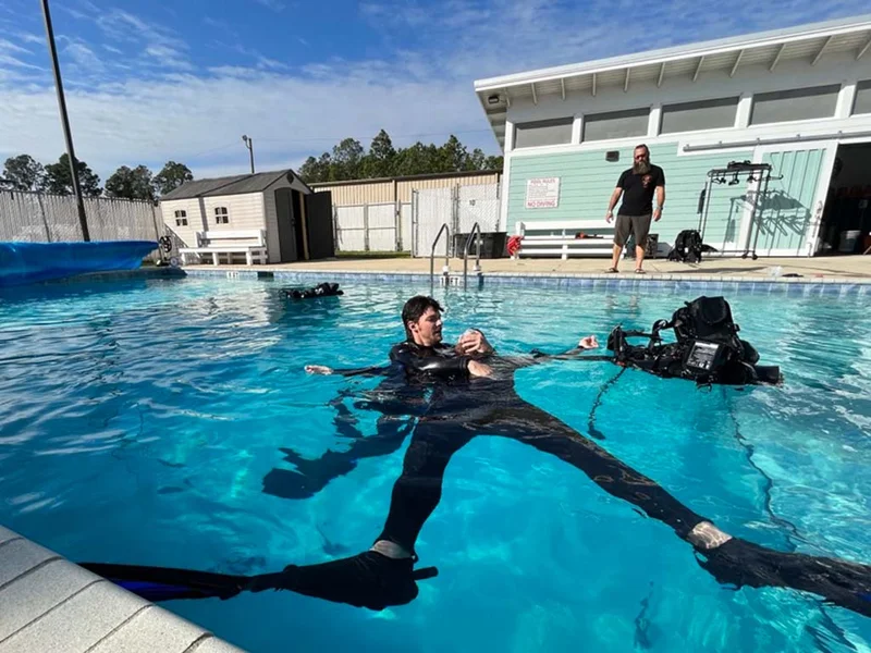 Red Alert Diving