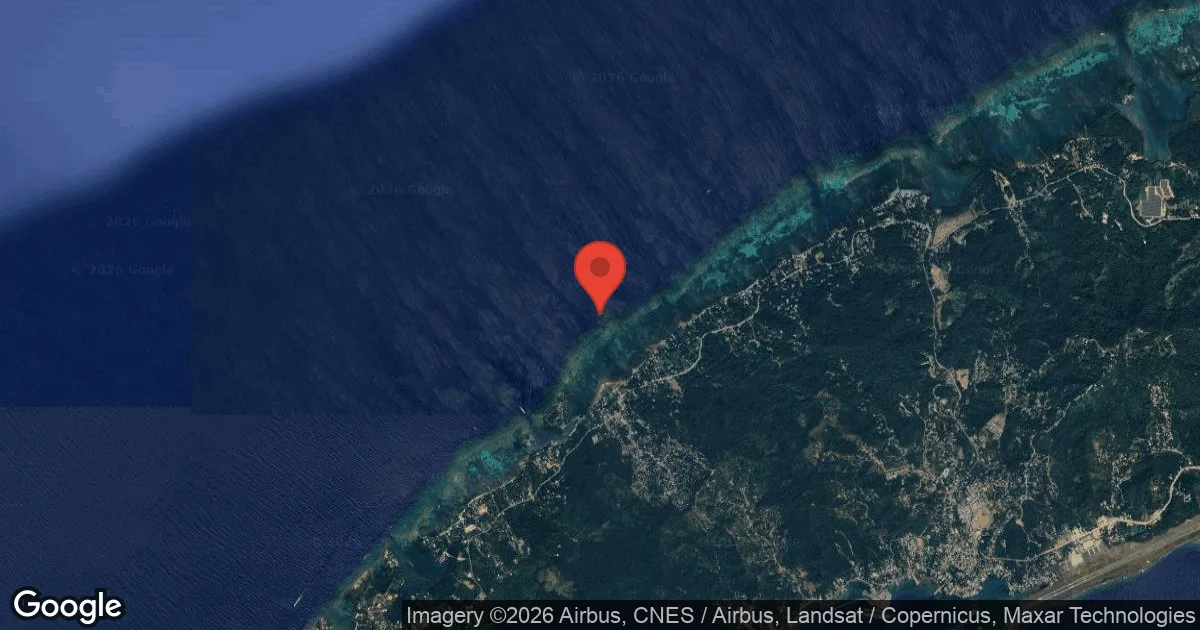 Dive site - Bear's Den, Honduras