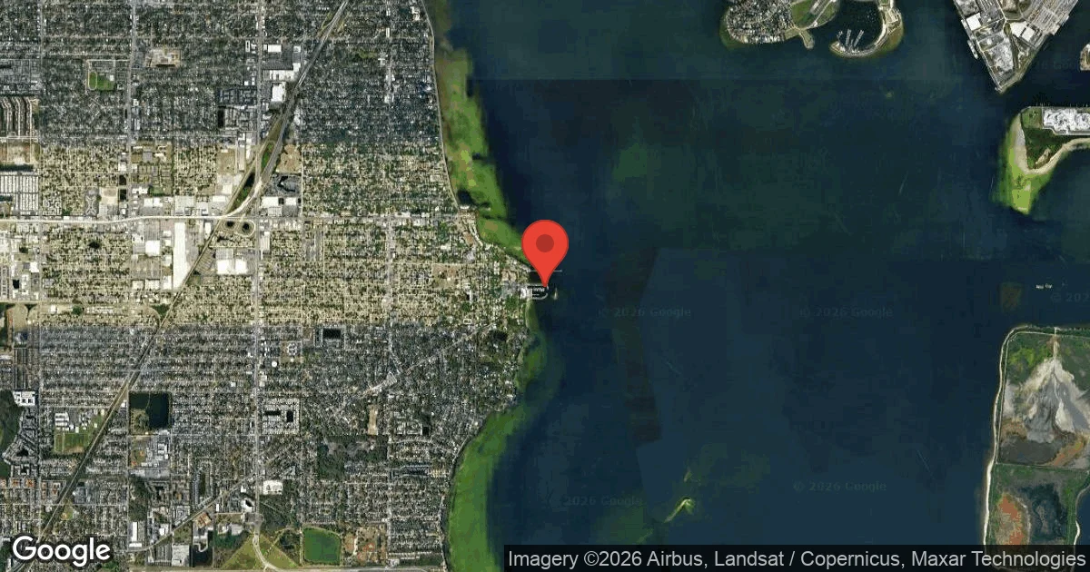 Dive site - Ballast Point Pier (Bay), United States