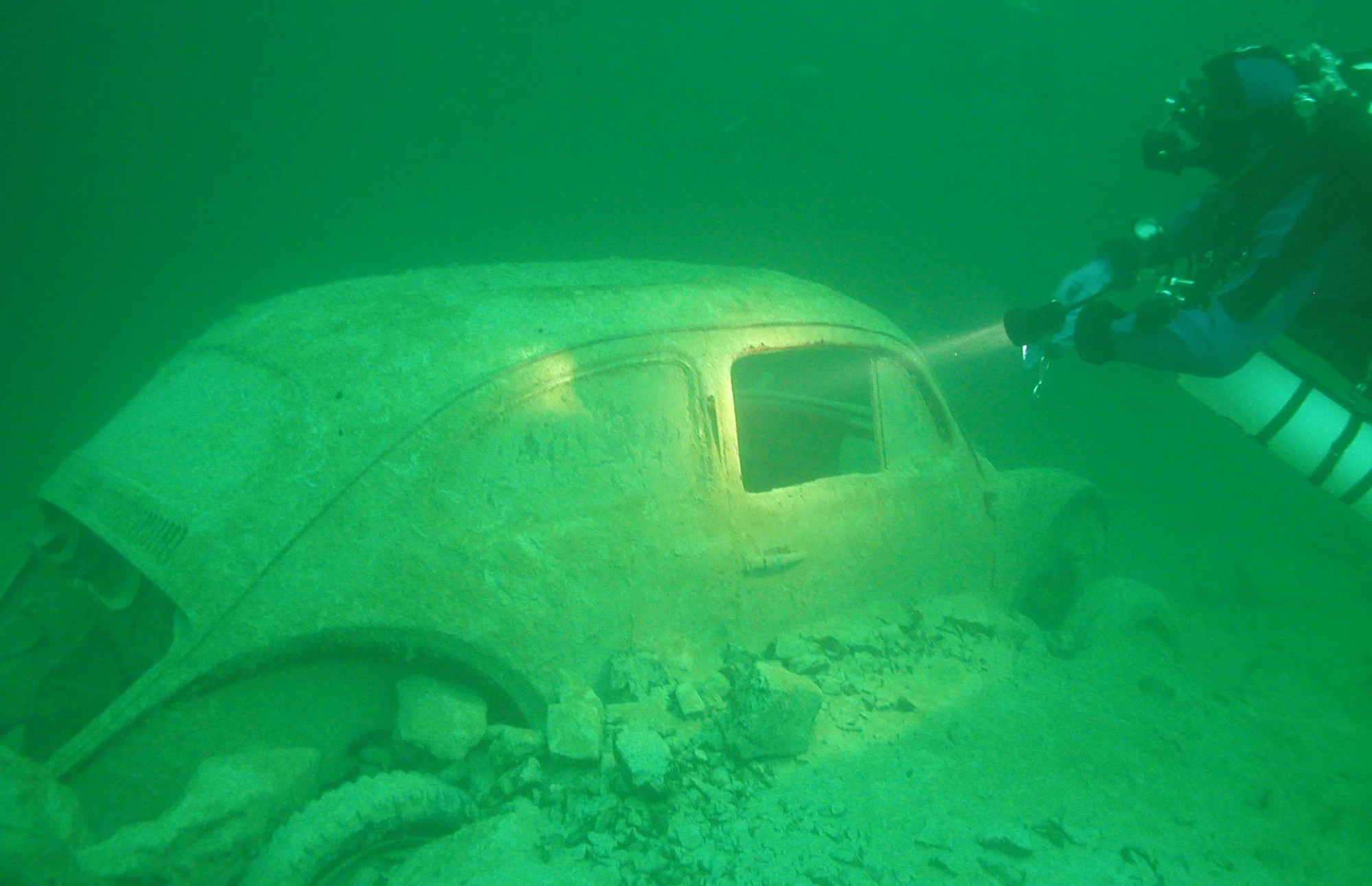 Vehicles & Other Structures Wreck